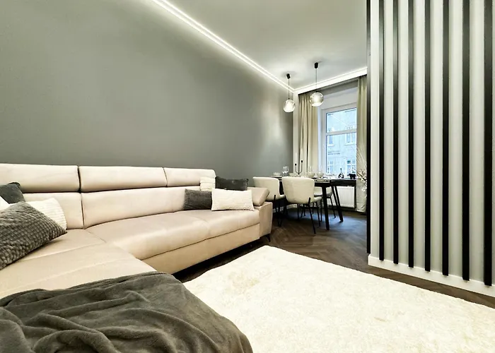Central, Modern & Chic Wroclaw Gem, Near Park! 10Min To Old Town, Trumski