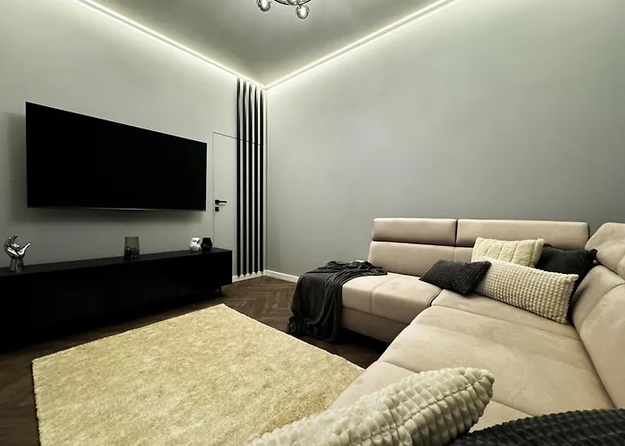 Central, Modern & Chic Wroclaw Gem, Near Park! 10Min To Old Town, Trumski