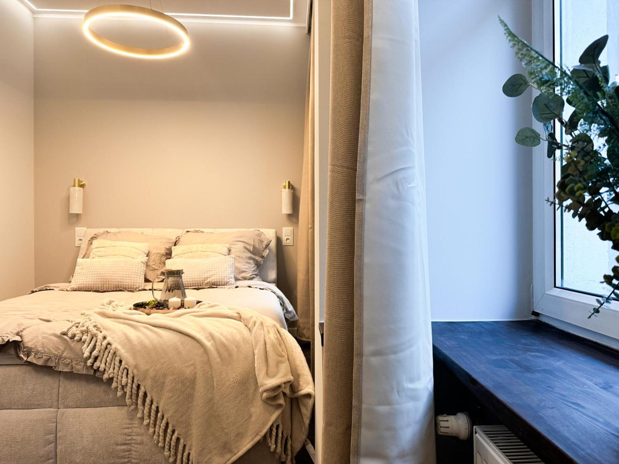 Central, Modern & Chic Gem, Near Park! 10min To Old Town, Trumski *