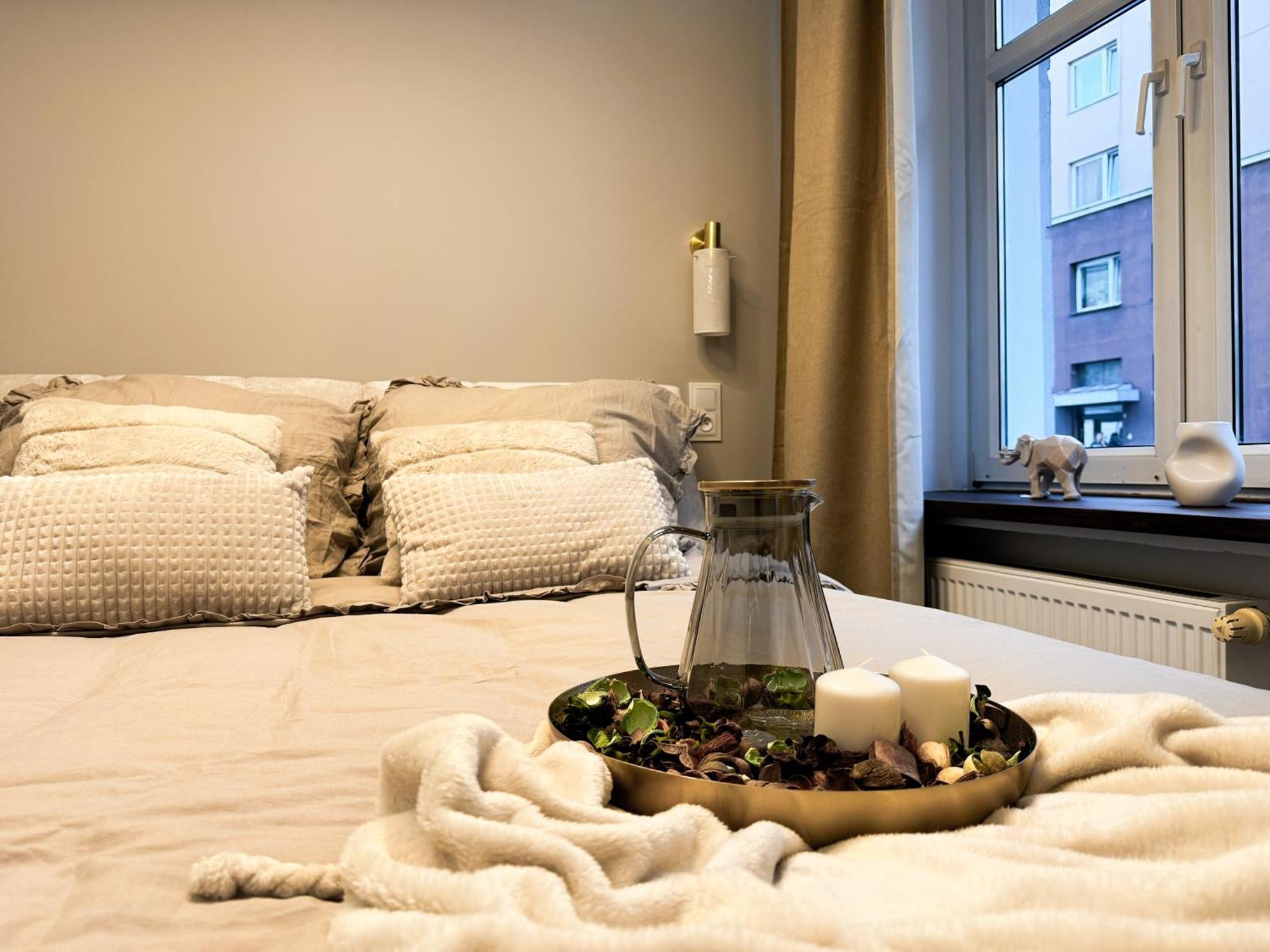 Central, Modern & Chic Gem, Near Park! 10min To Old Town, Trumski *