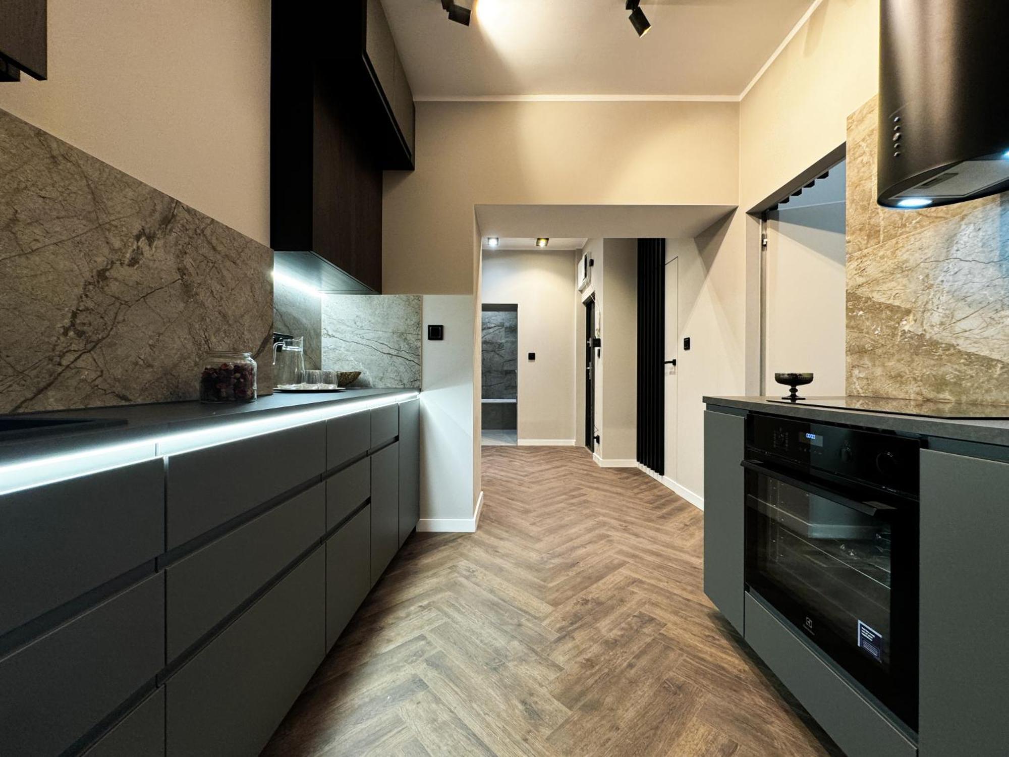 Central, Modern & Chic Gem, Near Park! 10min To Old Town, Trumski * Wroclaw